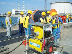 Hands on training of basic oil spill response equipment